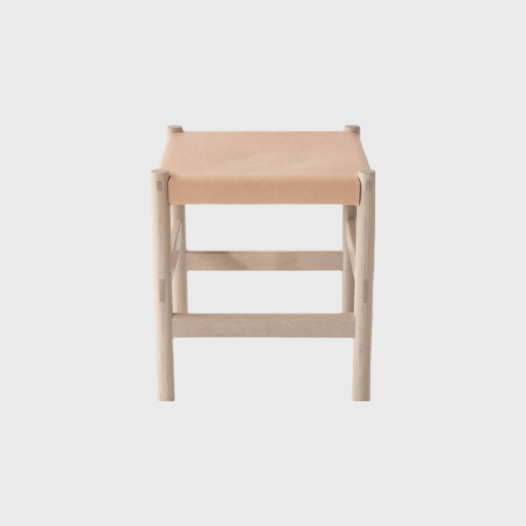 Juniper leather stool nude finish