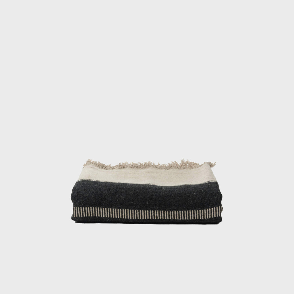 Libeco Marshall Throw black and tan fringe throw blanket made in belgium