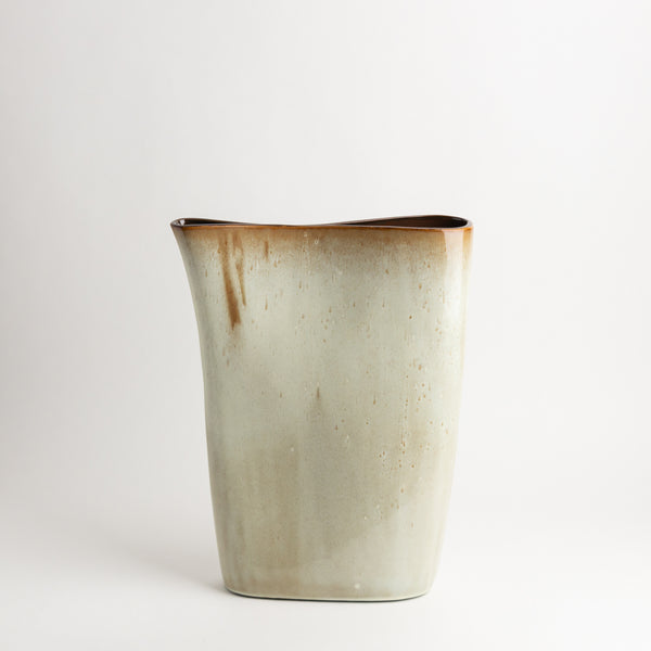Terres De Reves High Pinch Vase