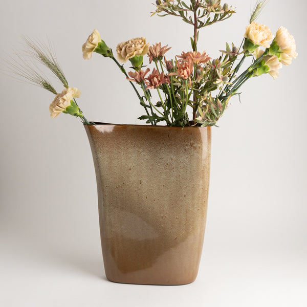 Terres De Reves High Pinch Vase