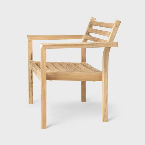 AH601 Outdoor Lounge Chair, FSC™-certified teak, untreated, Designed by Alfred Homann for Carl Hansen & Søn