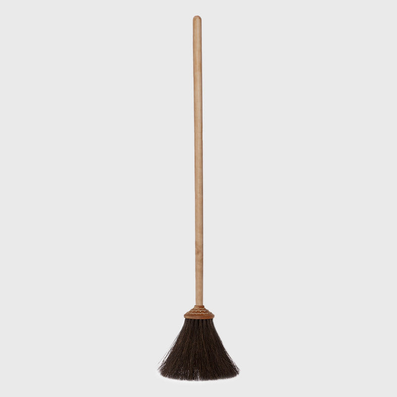 porch broom, cleaning